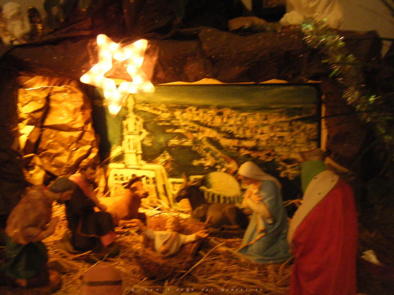 CRECHE DE NOEL 2010 A SANTACRUZ NIMES DE CHRISTIAN PASTOR   (2).jpg